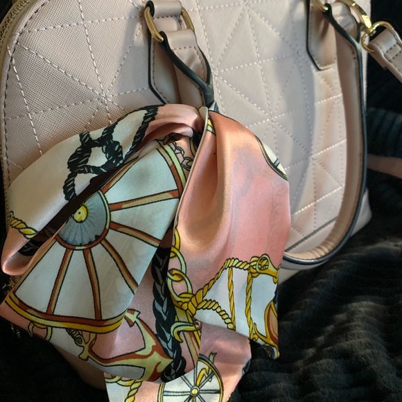 Aldo - Picture 1 of 3